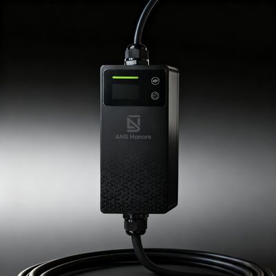 شراء شاحن كهربائي محمول كفء من حيث الطاقة مع طاقة الاحتياط المنخفضة وتيار قابل للتعديل التصنيع عبر الإنترنت